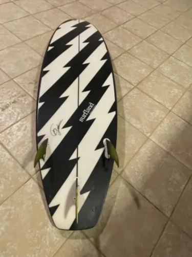 Prancha de Surfe Cabianca Modelo Bandida ( do Gabriel Medina) 5'11 -  29,5L.