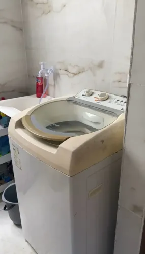 Máquina de lavar roupas Brastemp