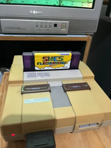 Super Nintendo com Everdrive