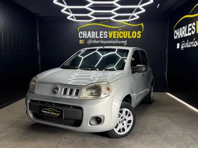 Fiat Uno Vivace Celeb. 1.0 EVO F.flex 8V 5P 2013