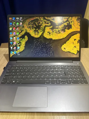Notebook Lenovo IdeaPad 3 i5 11ª Geração - Rápido e Conservado