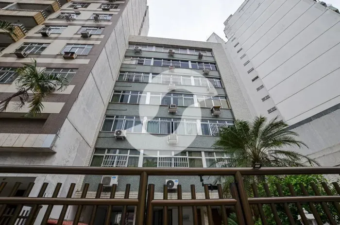 Imóvel para venda possui 118 metros quadrados com 3 quartos em Icaraí - Niterói - RJ