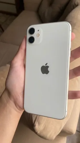 VENDO IPHONE 11 64GB