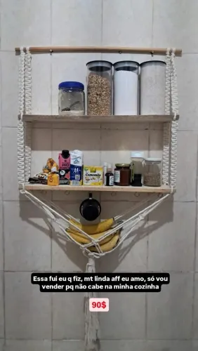 Prateleira de macramê 