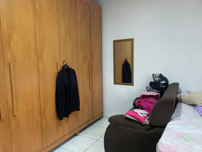 VENDO OU TROCO CASA NO QUARENTENARIO