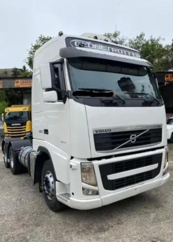 Volvo FH Globetrotter 6x2 Cavalo mecânico 2014