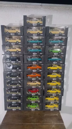 Miniaturas Califórnia toys 1:24 