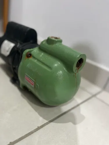 Bomba d?água Schneider