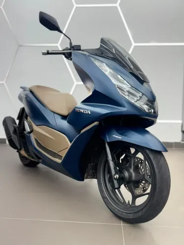 PCX 160 DLX 2023 BAIXO KM