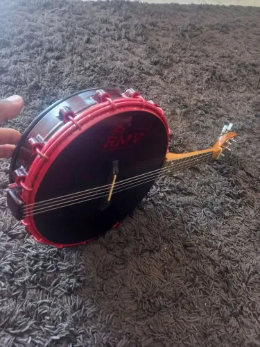 Vendo banjo rozini, banjo muito alto espetacular o som ,bem macio ideal pra roda de samba