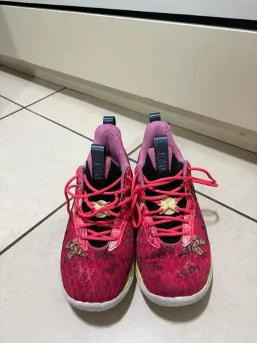 Curry 10 tam 43