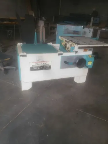 Esquadrejadeira baldan sec 03 eixo inclinavel