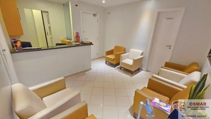 Sala comercial na Ana Costa, Santos-SP: 4 salas, 2 banheiros, 2 vagas, 92,65 m². Venha con