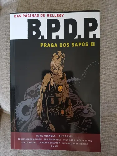 Hq BPDP Praga dos Sapos vol. 1 - Hellboy - ed. Mythos - Mike Mignola