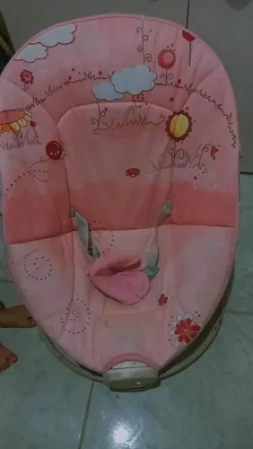 Cadeirinha 2 jeitos , Semi Nova ! Com Sinto