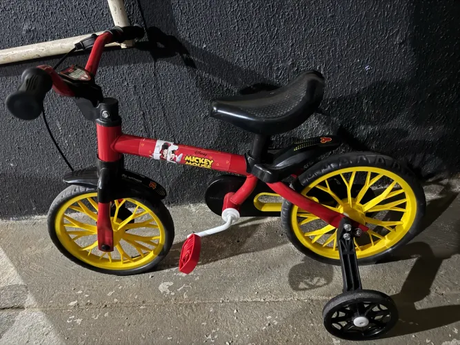 Bike infantil de equilíbrio mickey