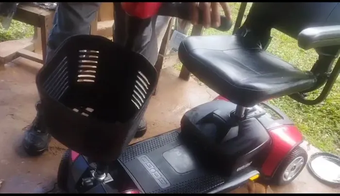 Scooter Elétrica Dobrável para Mobilidade - Conservada