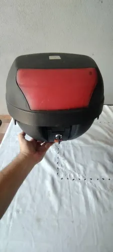 Baú moto com chave