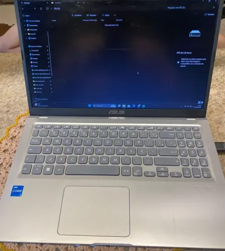Notebook Asus Vivobook i5 11th - 8 Ram - Iris(R) Xe Graphics