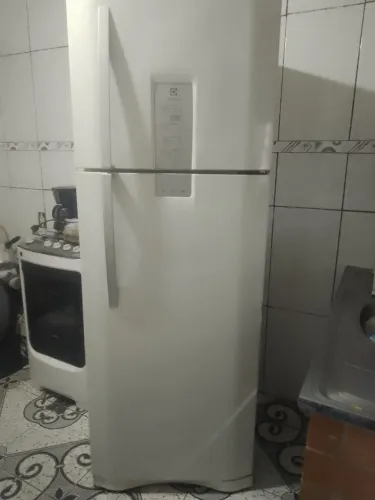Geladeira duplex da Electrolux dfn52 459 litros