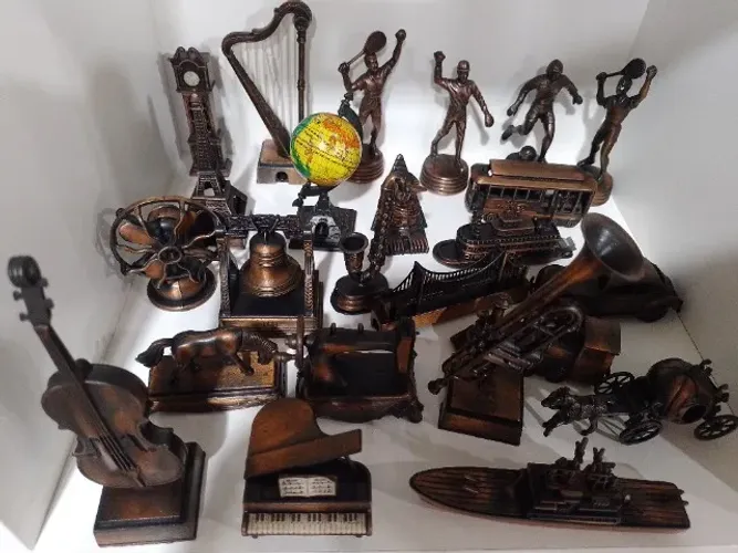 Conjunto de apontadores antigos peças raras antiguidades reliquias leia