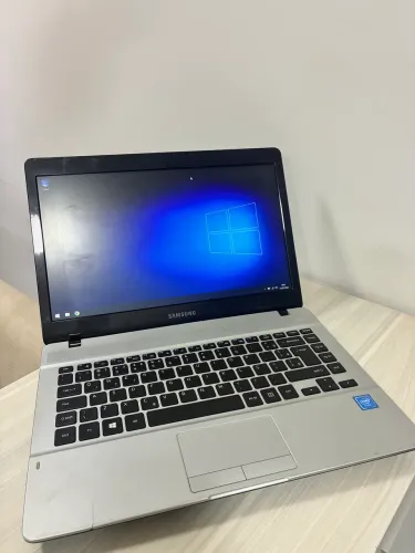 Notebook Samsung Essentials