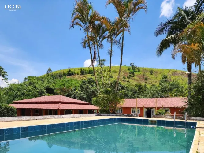 Chácara à venda na Vila São Geraldo em SJC - Com 12.592,00 de terreno - Tranquilidade, Con