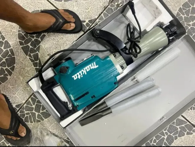Martelete 15kg Makita novo nunca foi utilizado, meu zap ou ligação: *