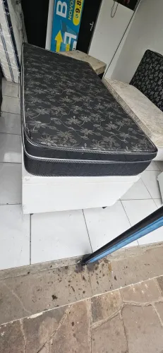 Cama Baú de Solteiro + colchão. Medida 88x188