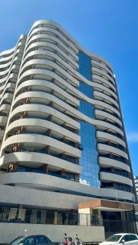 Apartamento todo nascente com 3 suítes em prédio recém entregue na ponta verde