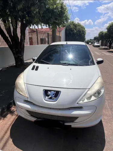 Peugeot 207 XR 1.4 Flex 8V 5P 2012