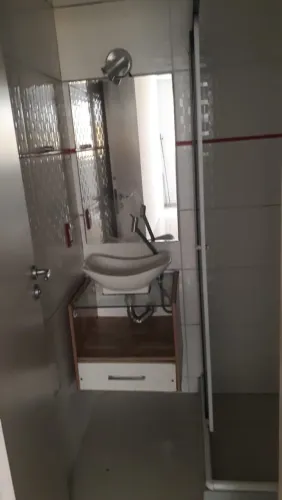 Apartamento largo da batalha, 2 quartos, condomínio fechado.