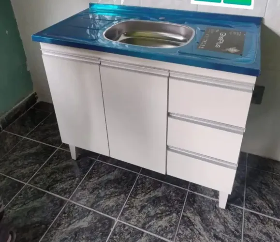    Balcão 100% MDF com Pia Inox 
