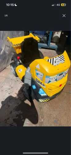 Carrinho infantil de pedalar