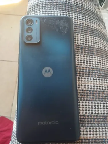 Moto G42 apenas um detalhe na capa traseira