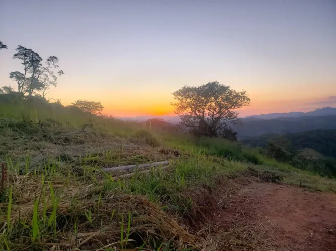 Condomínio fechado EM OBRAS com glebas de 2 hectares (20.000m²) em Piedade do Paraopeba -