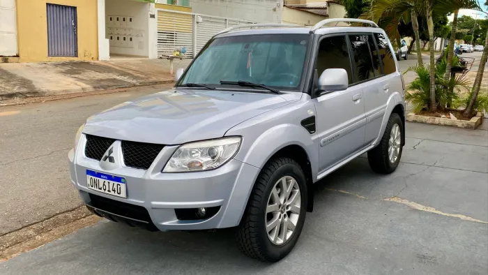Mitsubishi Pajero TR4 2.0 Flex 16V 4X2 Aut. 2014