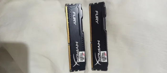2 memórias ram 8gb cada