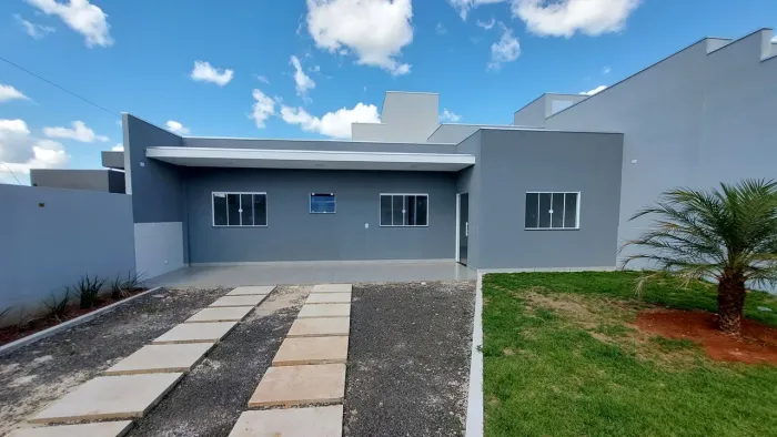 Casa Nova APTA PARA FINANCIAMENTO em ibaiti-PR localizada no bairro Jardim Carolina 