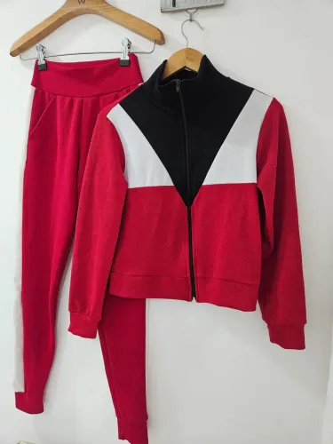 Conjunto vermelho 
