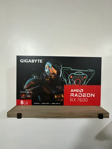 Rx 7600 gigabyte (NOVA)