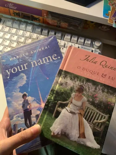 Livros - Bridgerton e Your Name - livros de romance (lacrados)