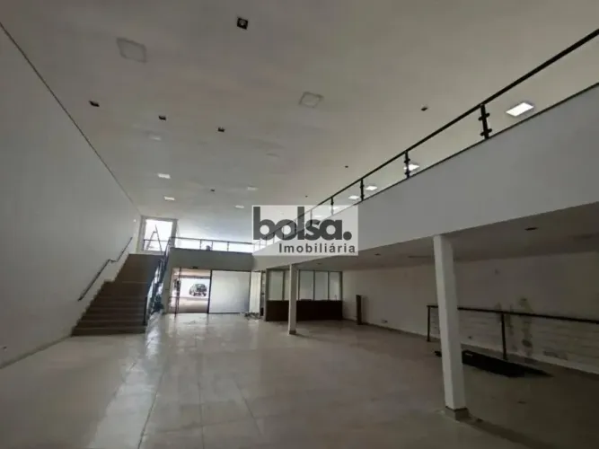 PRÉDIO COMERCIAL PROXIMO GETULIO VARGAS ! !