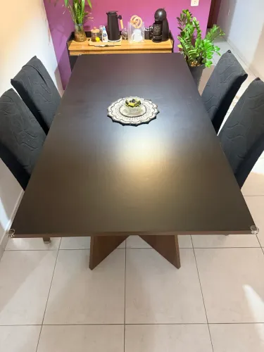 Mesa de Jantar 4 cadeiras 