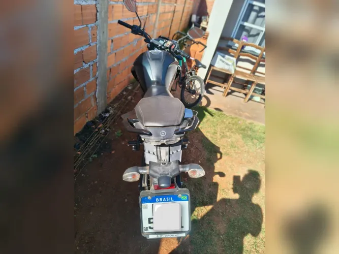 Vende-se Fz25 2024/2024