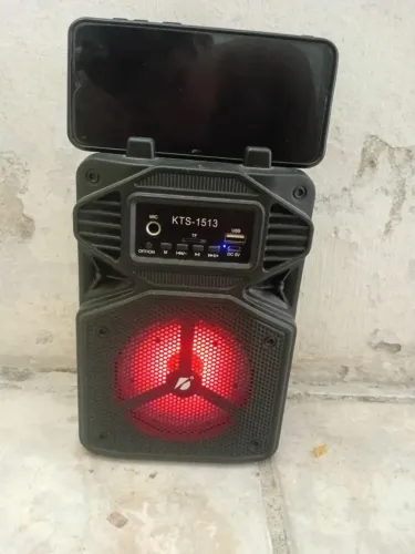 Caixa Bluetooth! ( SEMINOVA )