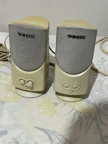Caixinha de som pc retrô com