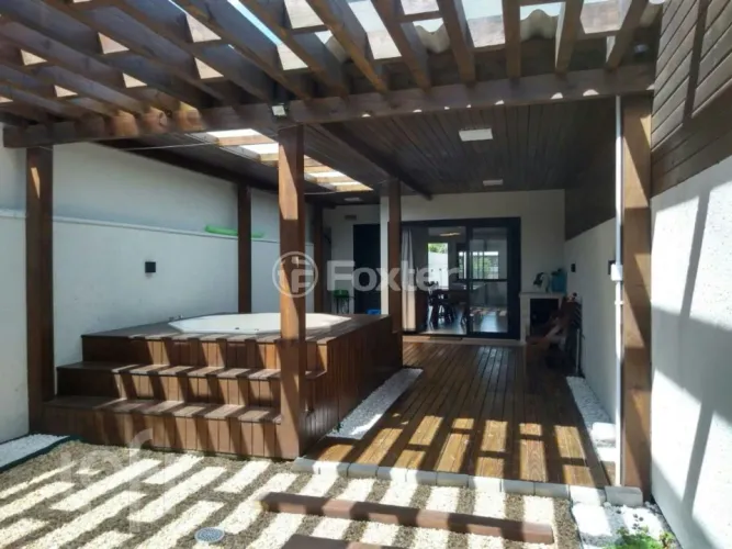 Casa à venda Rua Tarumã, Praia do Sonho (Ens Brito) - Palhoça