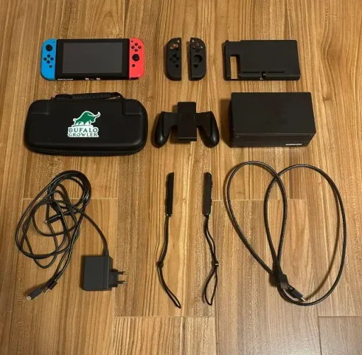 NINTENDO SWITCH V2 DESBLOQUEADO + ACESSÓRIOS