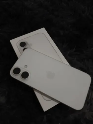 Vendo iPhone 16 novo